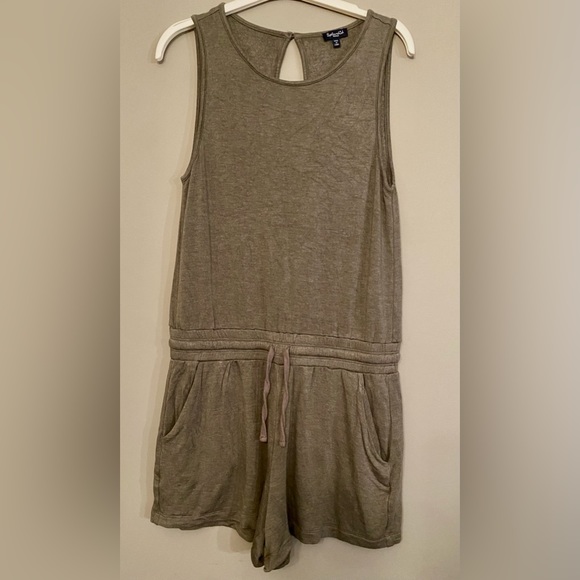 Splendid Womens Sleeveless, Crew-neck Romper SMALL oversized cover up - Picture 6 of 8